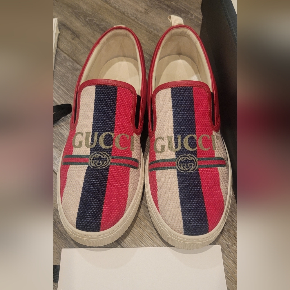 Gucci shoes men  size M9/G side 10.5